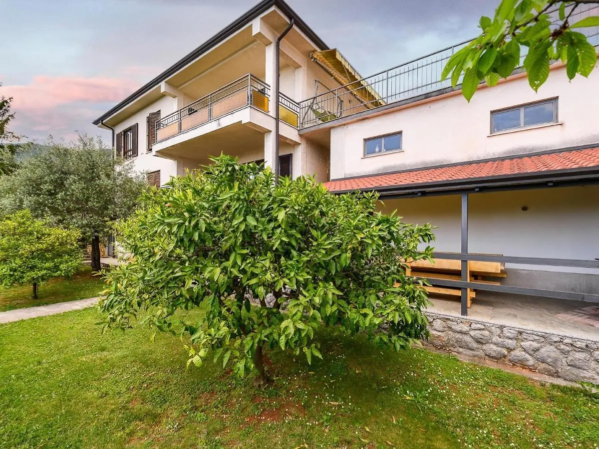 Apartments Vilma Lovran