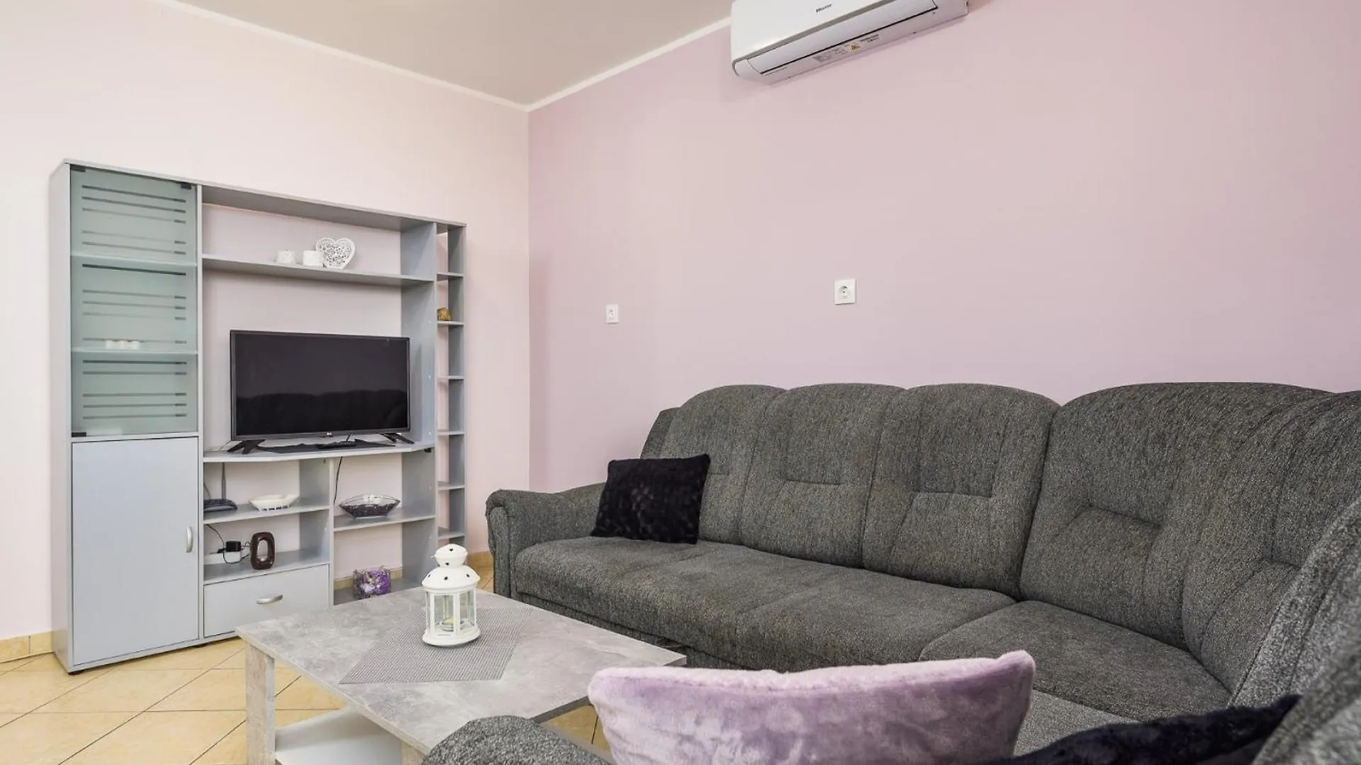 Apartments Vilma Lovran